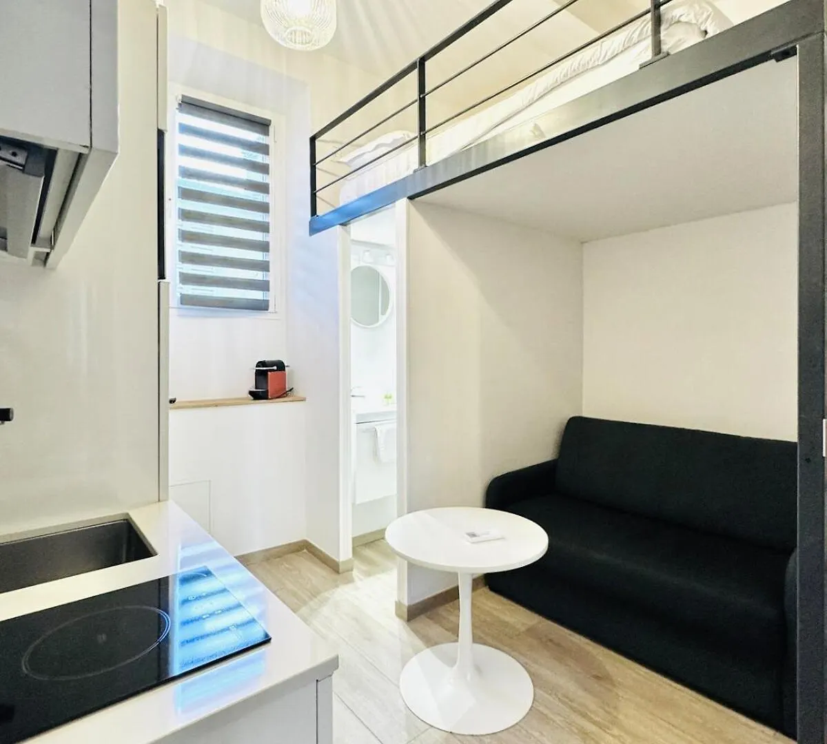 Croisette Studio, Palais Des Festivals And Beach Cannes Apartment